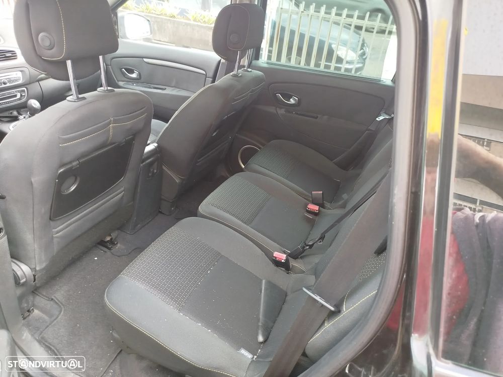 Renault Grand Scénic 1.5 dCi Dynamique S 7L - 13