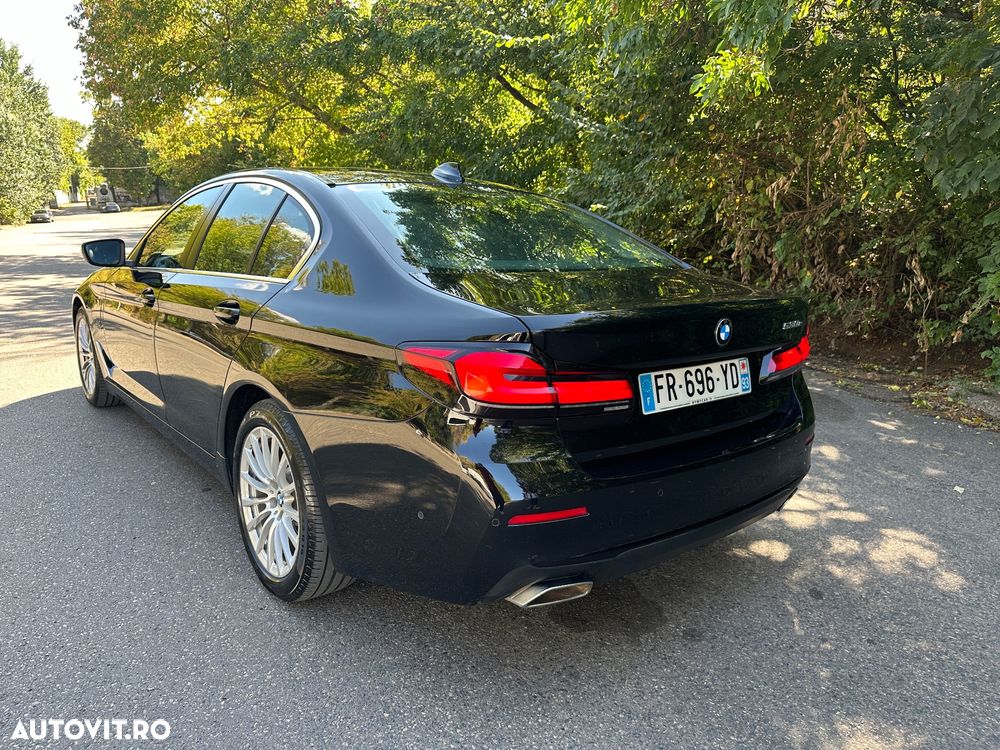 BMW Seria 5 530e Aut. Luxury Line - 15