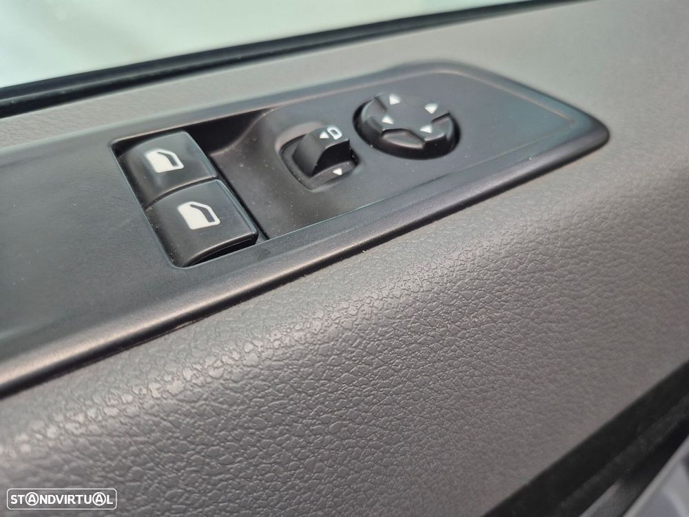 Citroën Jumpy 2.0 BlueHDi XL Club Confort Semi-Vidrado - 12