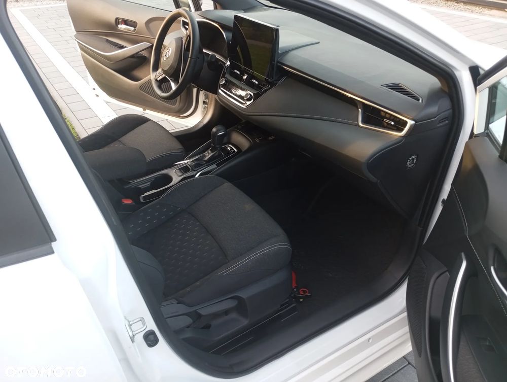 Toyota Corolla 1.8 Hybrid Comfort - 10