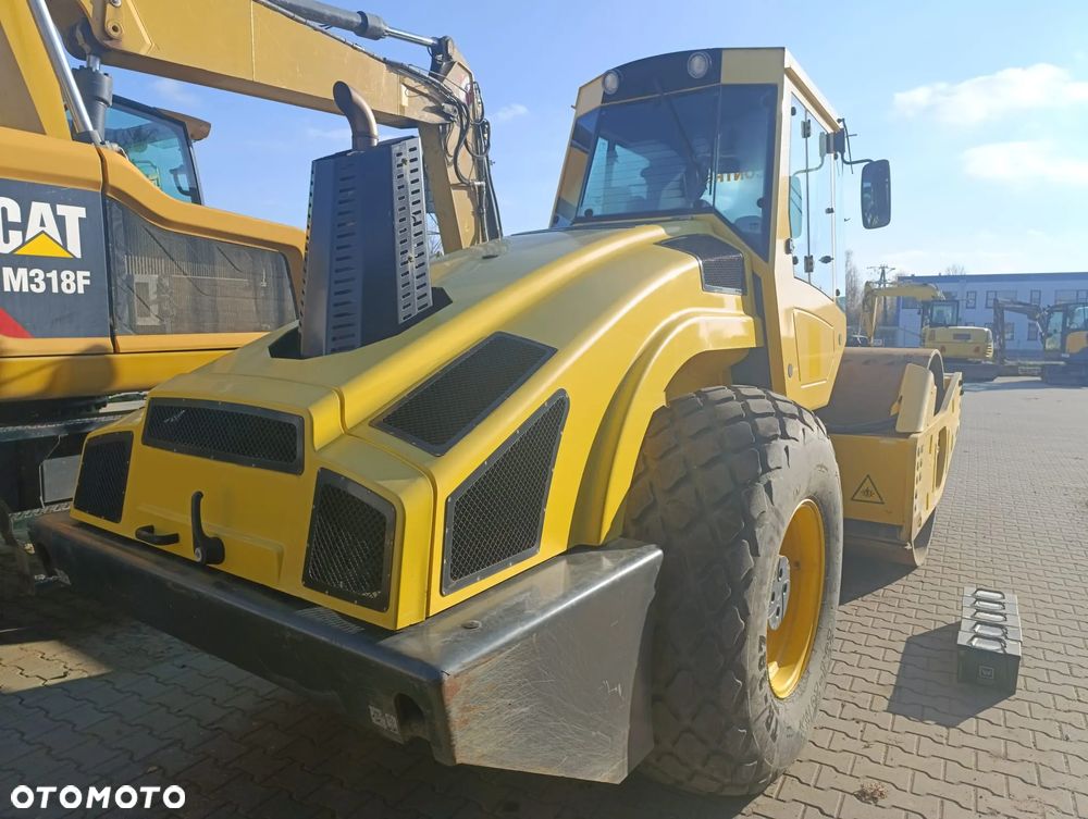 Bomag BW 213 DH-4 - 3