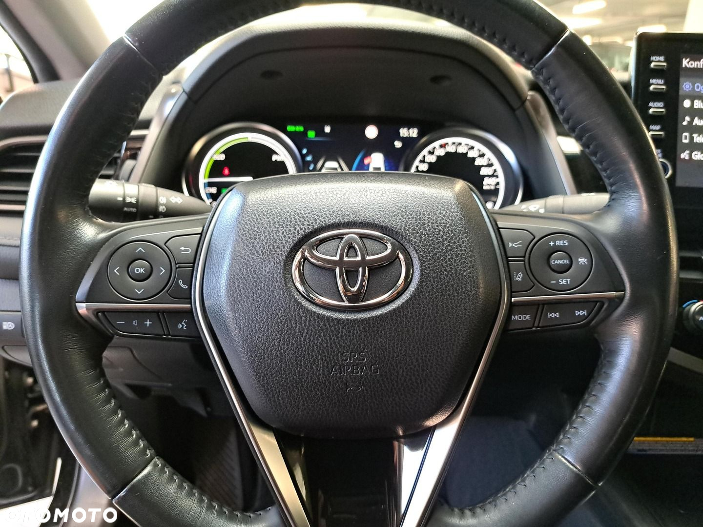 Toyota Camry - 28