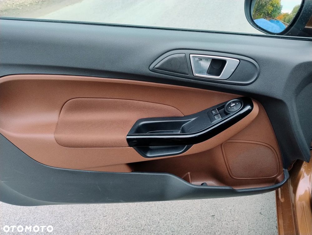 Ford Fiesta 1.0 EcoBoost S&S TITANIUM - 15
