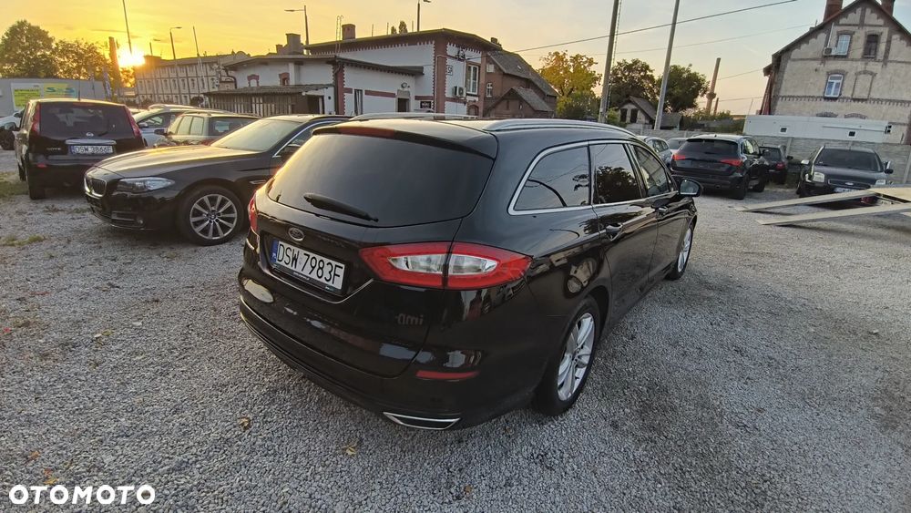 Ford Mondeo 2.0 TDCi STart-Stopp PowerShift-Aut Titanium - 4