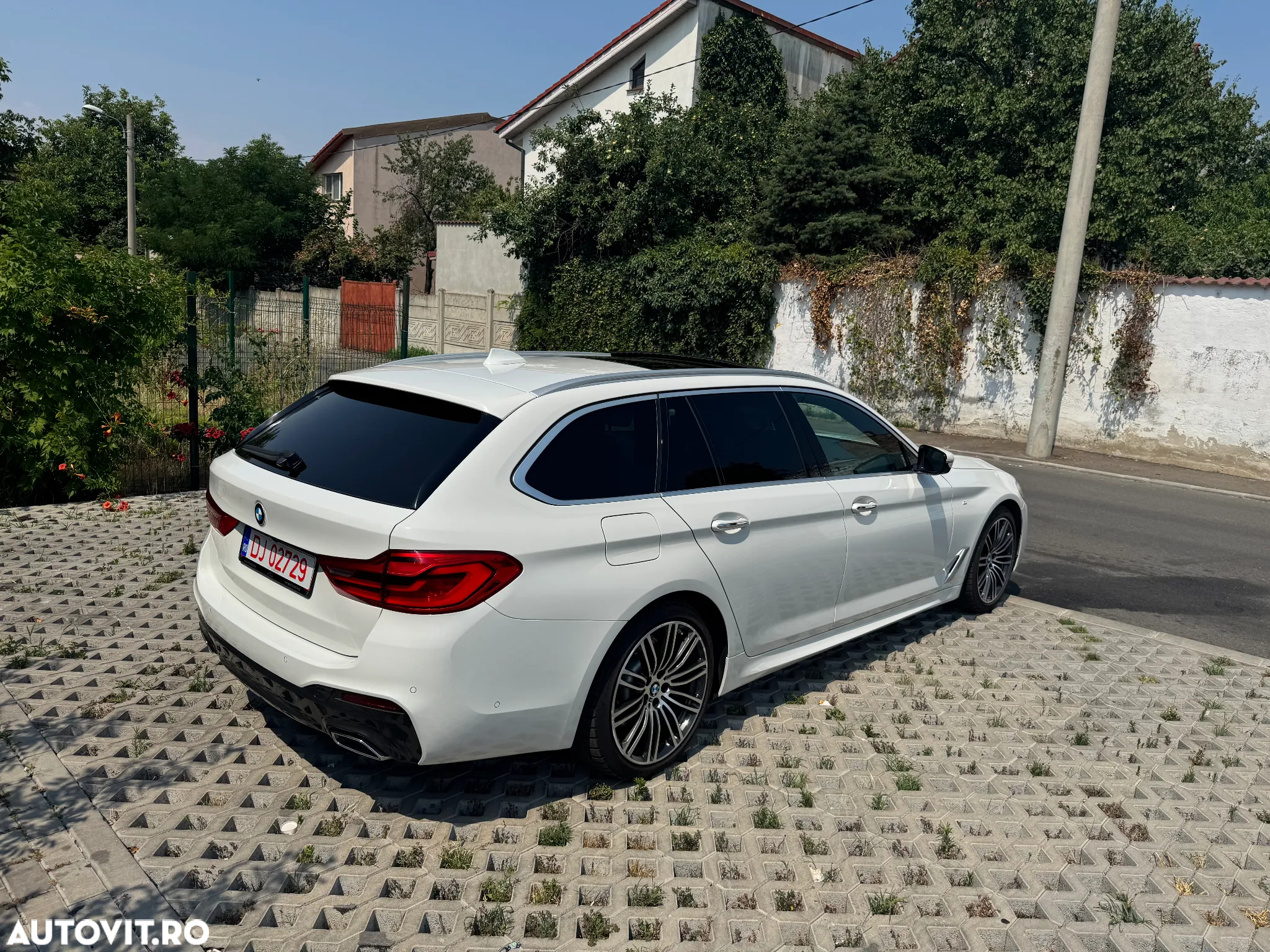 BMW Seria 5 520d Touring Aut. M Sport Edition - 3