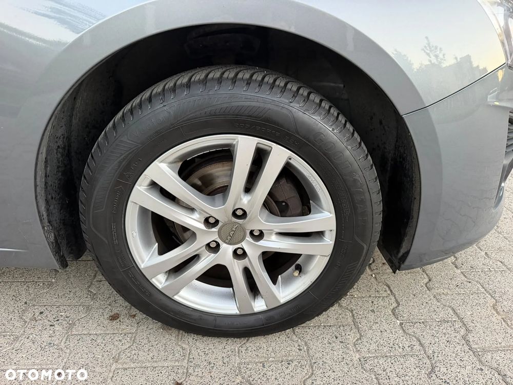 Chevrolet Cruze - 22