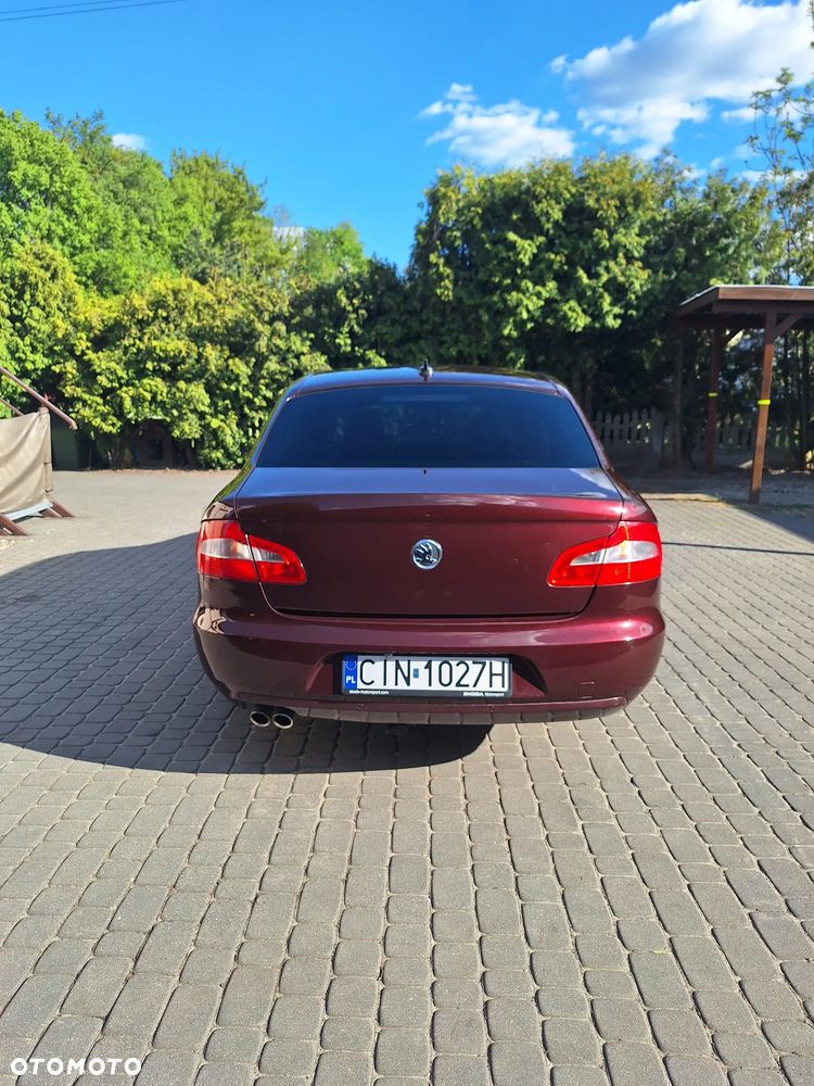 Skoda Superb 2.0 TDI DSG Ambition - 9