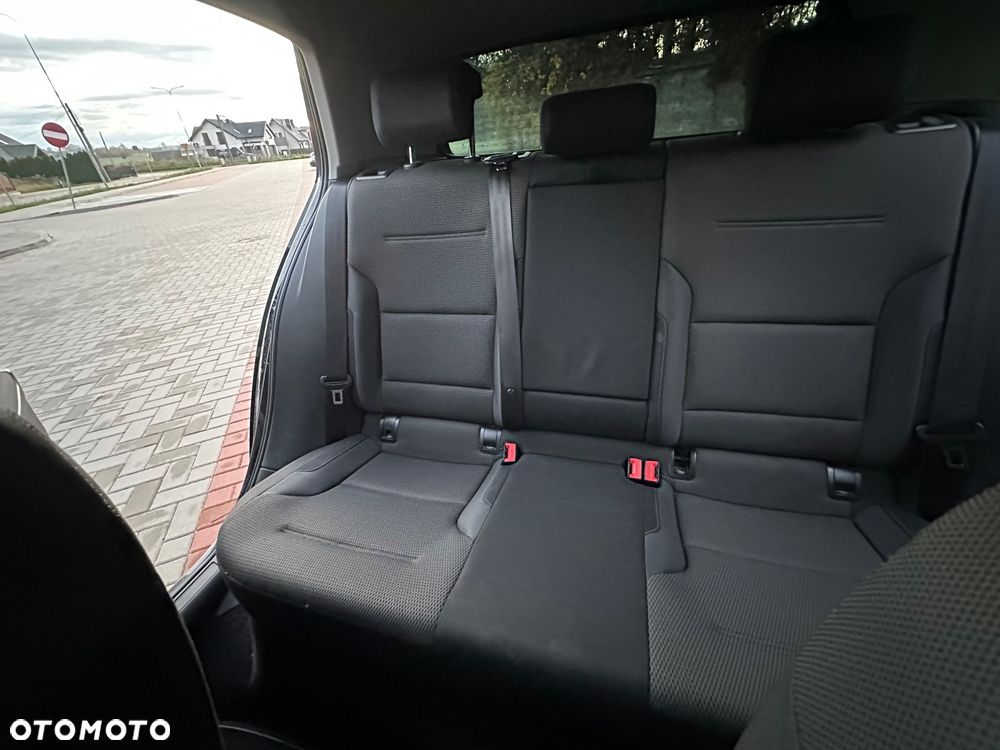 Volkswagen Golf - 30