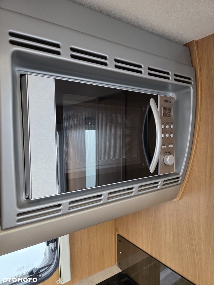 SWIFT CHARISMA 230 - 13