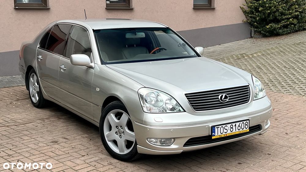 Lexus LS - 9