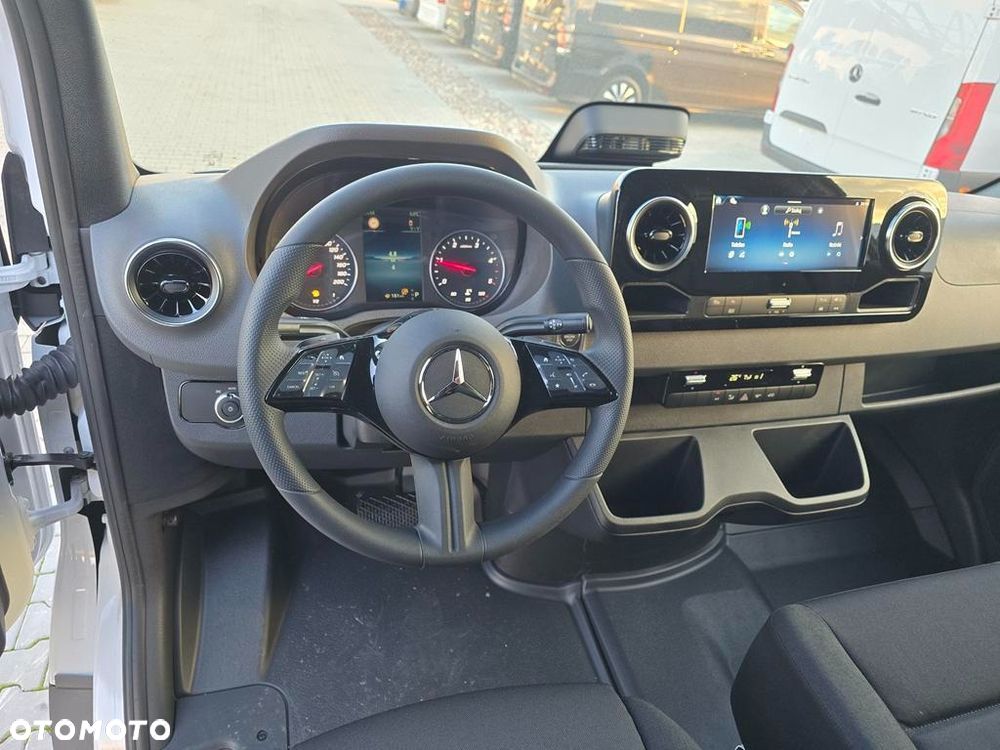 Mercedes-Benz Sprinter 317 CDI Long PRO 9G-Tronic - 13