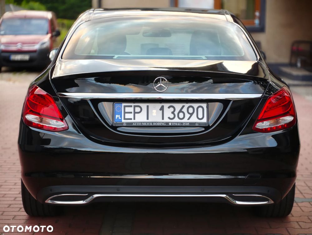 Mercedes-Benz Klasa C 180 7G-TRONIC - 36
