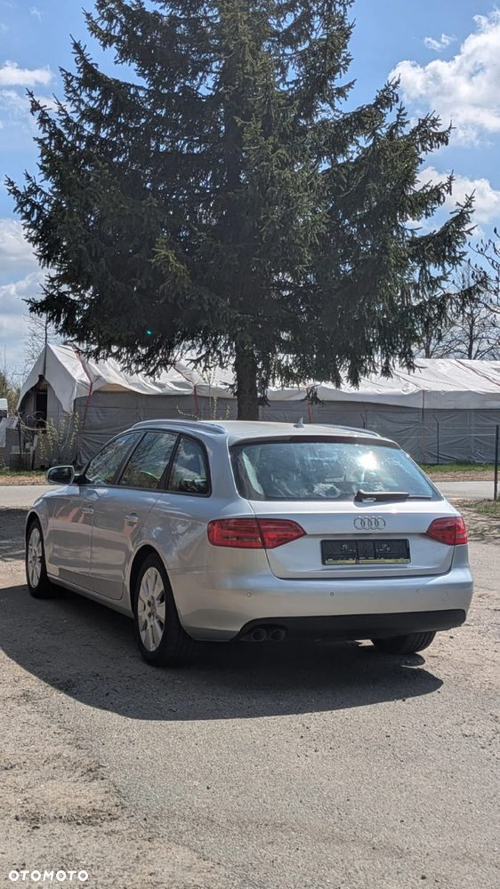 Audi A4 Avant 2.0 TDI DPF Ambition - 9