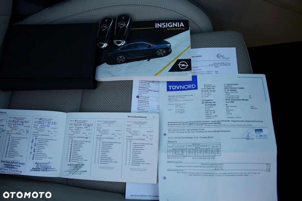 Opel Insignia - 40