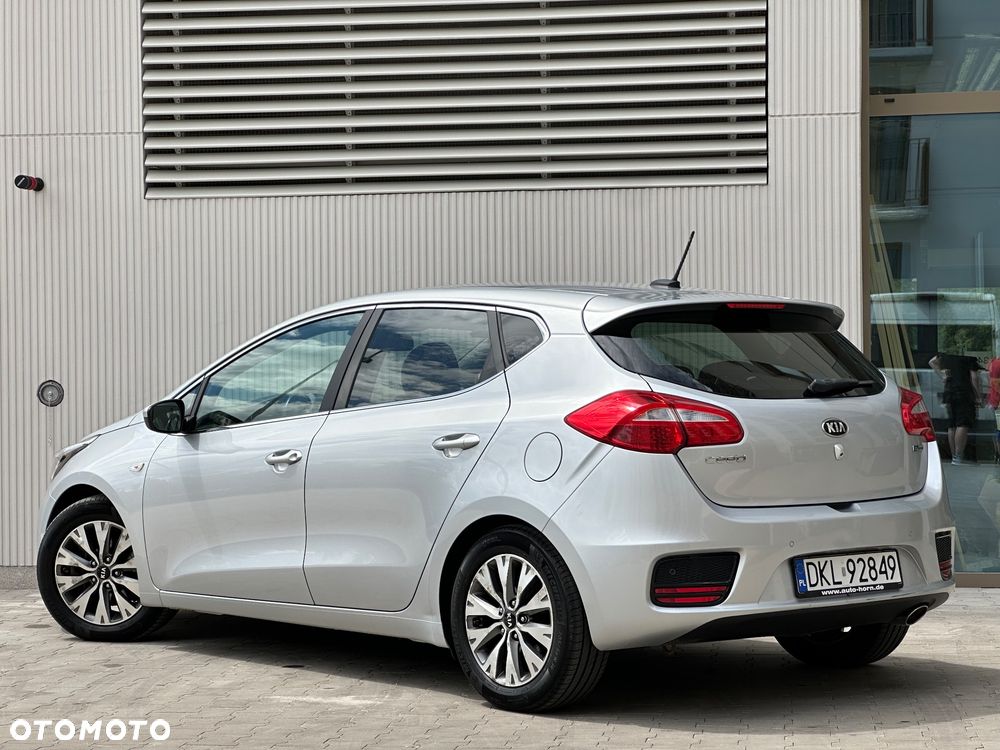 Kia Ceed 1.6 CRDi L Business Line - 4