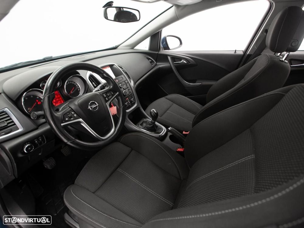 Opel Astra Sports Tourer - 6