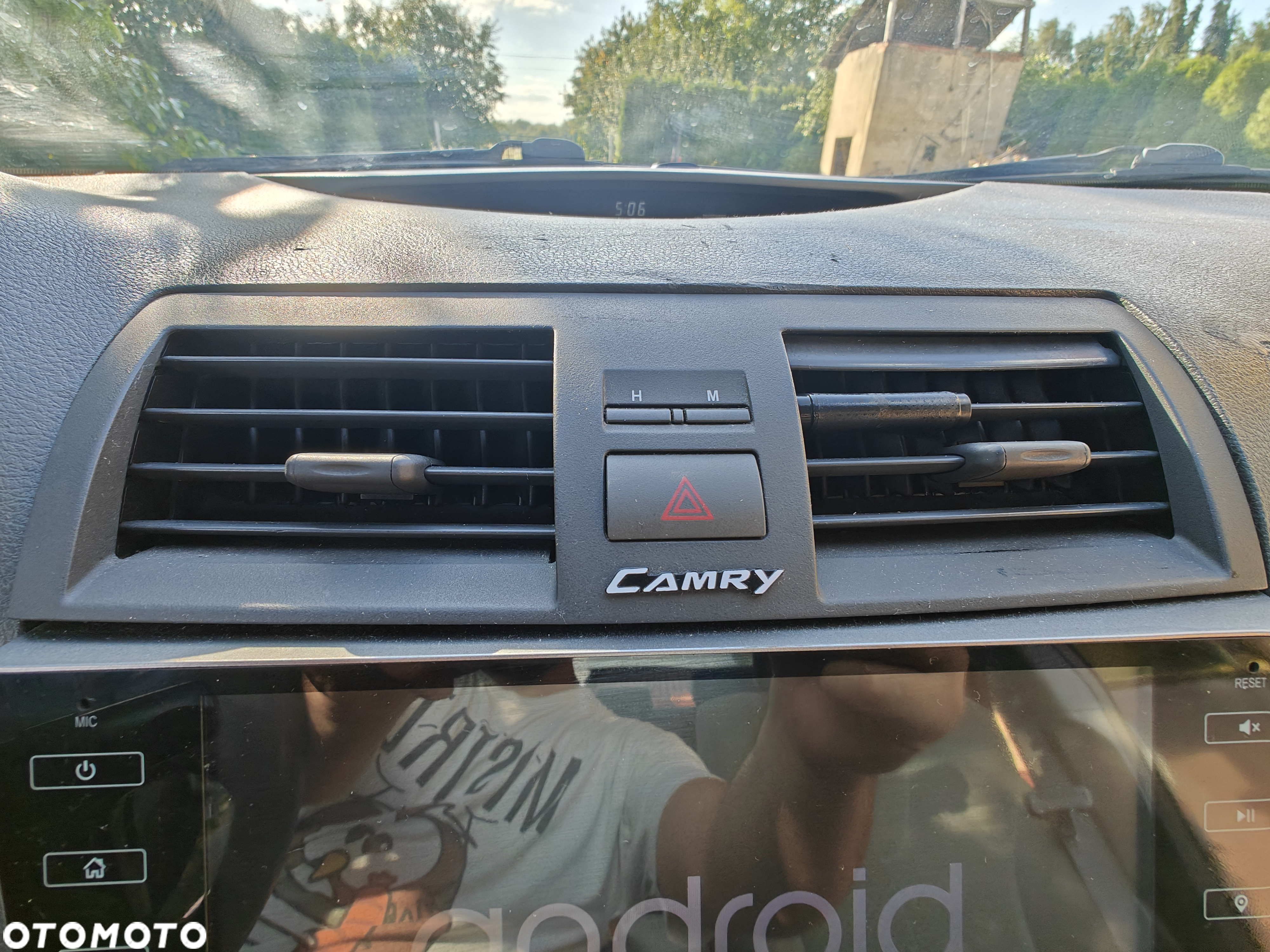 Toyota Camry 2.4 SE - 15