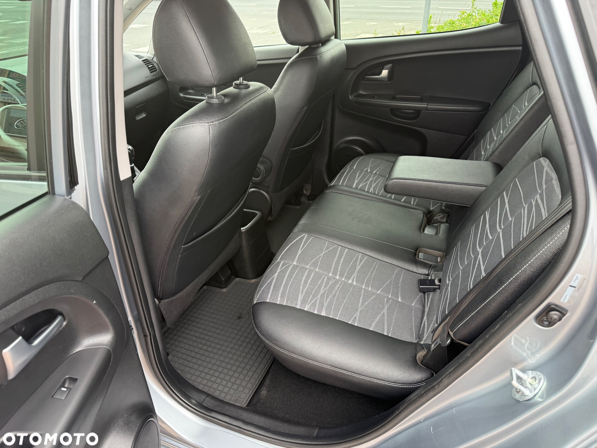 Kia Venga 1.6 Business Line - 13
