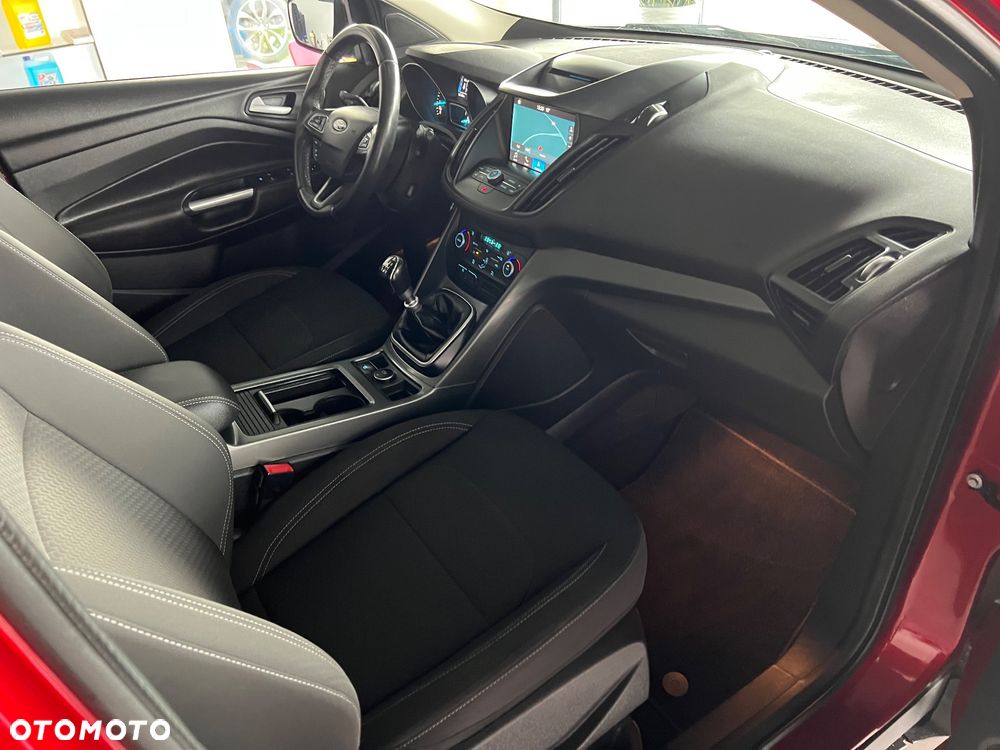 Ford Kuga - 30