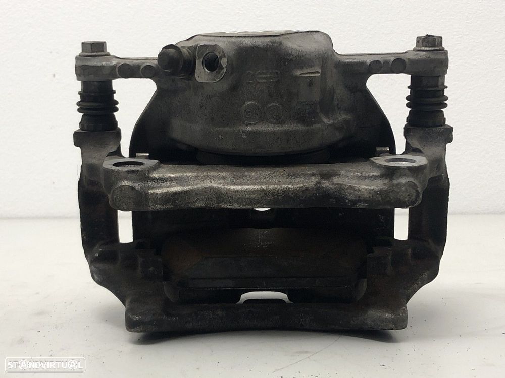 Pinças de travão Frente/Dto MERCEDES-BENZ C-CLASS (W205) C 220 d | 12.13 -  Usad... - 4