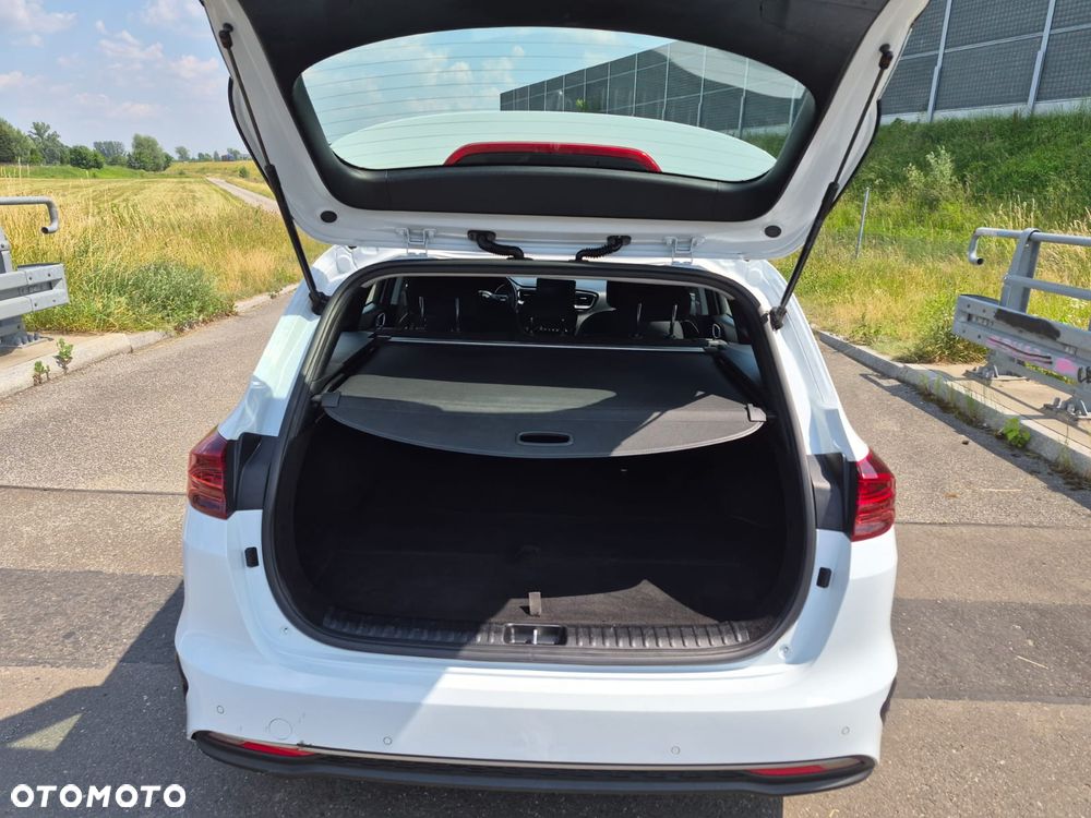 Kia Ceed 1.6 CRDi Platinum Edition - 14