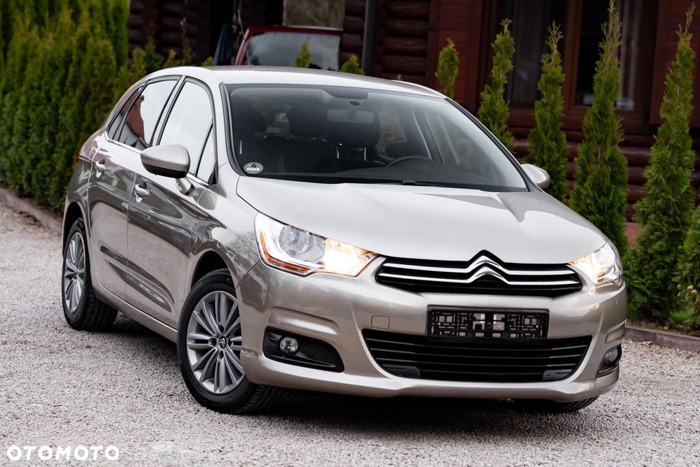 Citroën C4 e-HDi 110 Selection - 4