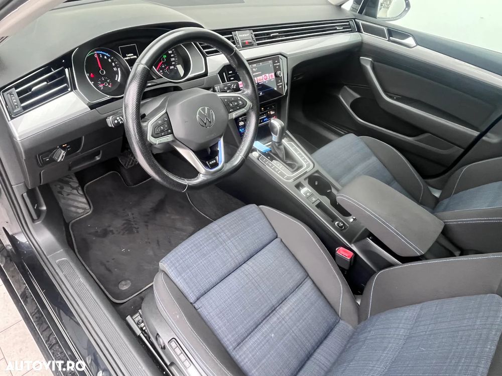 Volkswagen Passat GTE - 9