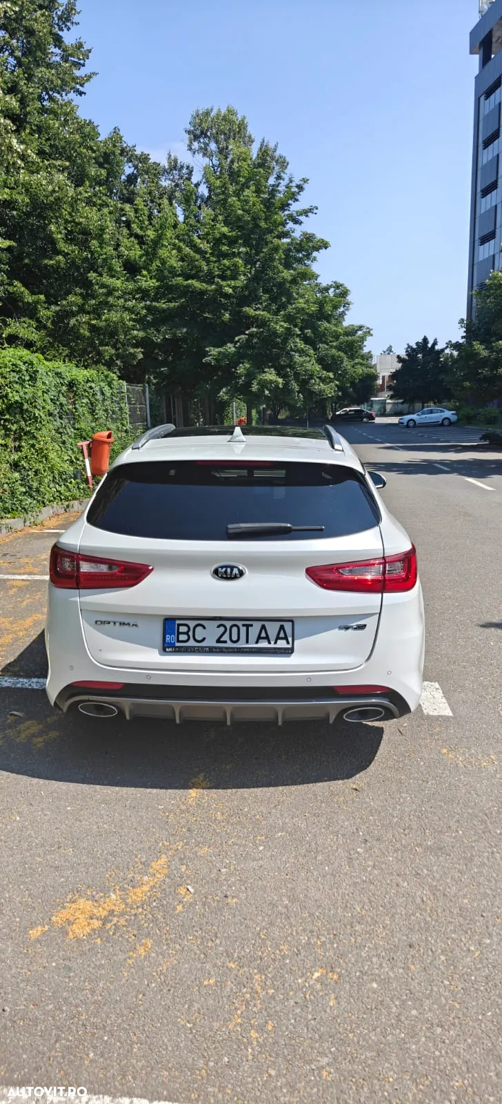 Kia Optima 1.7 DSL 7DCT GT Line - 4