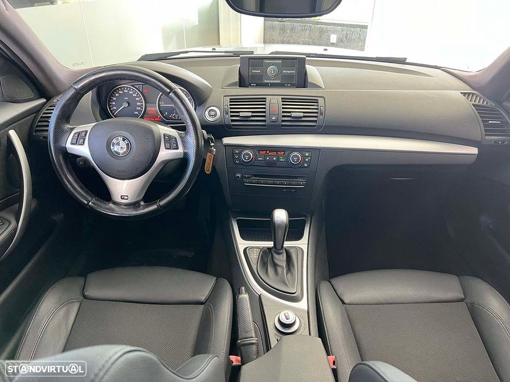 BMW 118 dA - 11