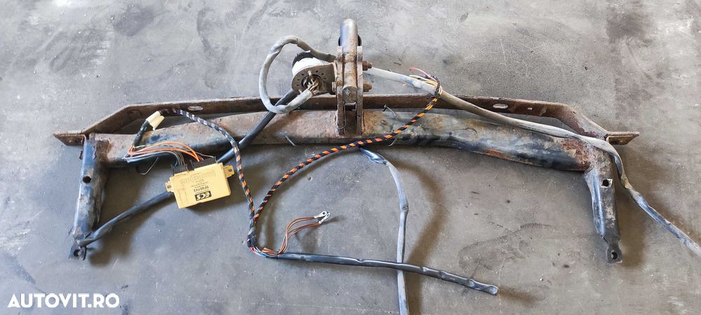 Carlig complet cu cablaj si modul volkswagen vw caddy an 2008 - 2