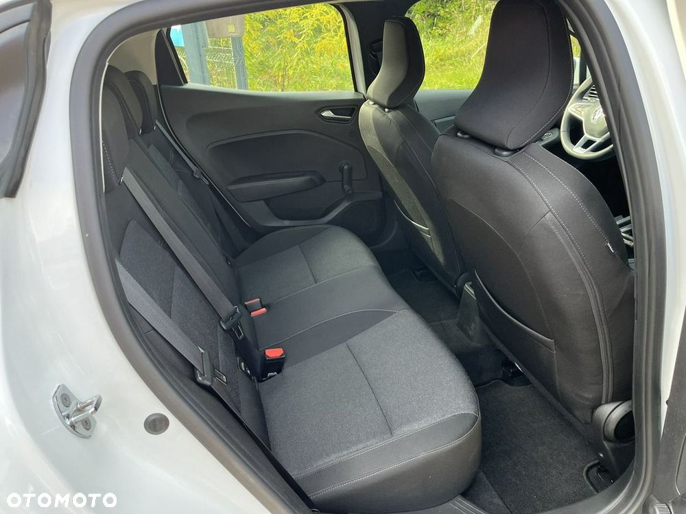 Renault Clio - 22