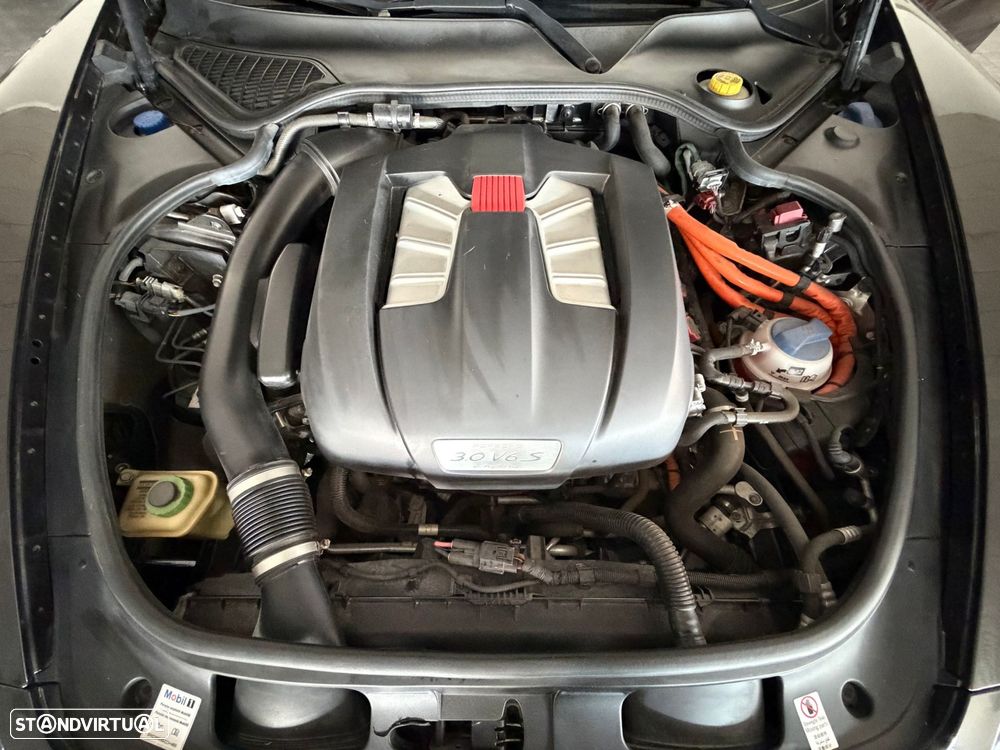 Porsche Panamera S E-Hybrid - 31