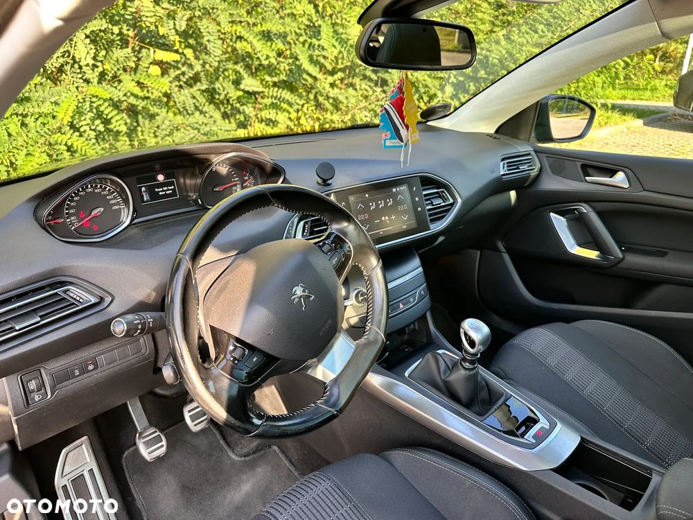 Peugeot 308 1.6 BlueHDi Allure S&S - 12