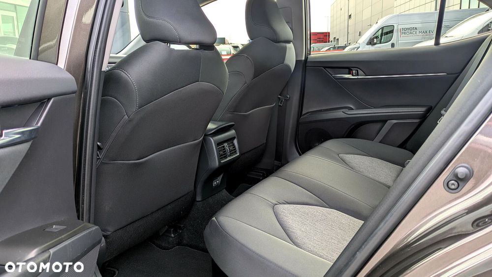 Toyota Camry 2.5 Hybrid Comfort CVT - 9