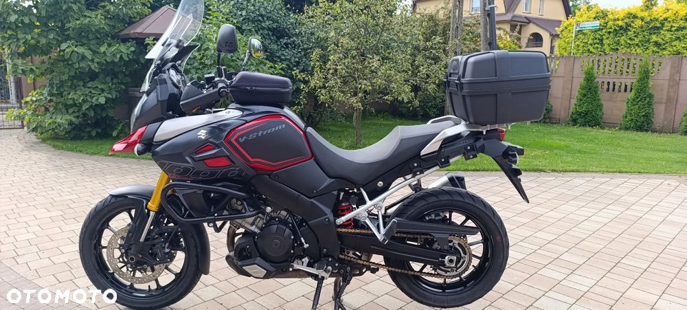 Suzuki V-STROM - 2