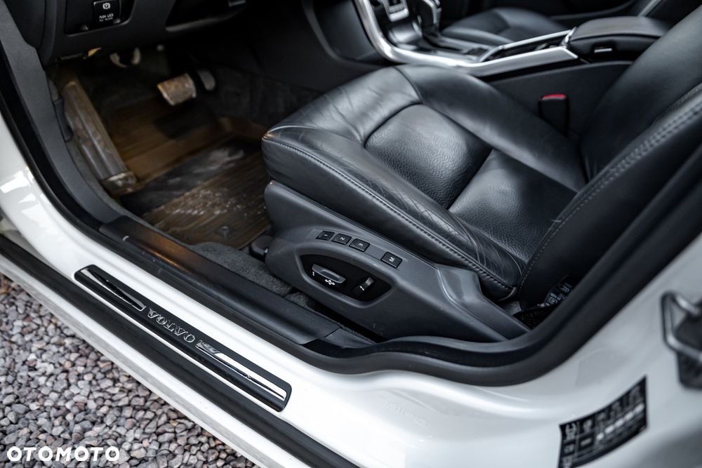 Volvo V70 D4 Geartronic Summum - 17