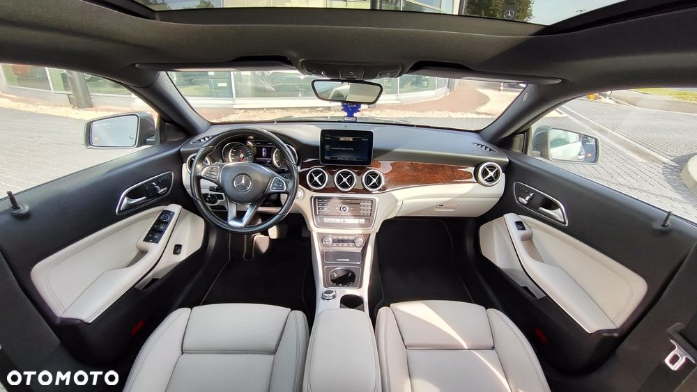 Mercedes-Benz CLA 250 4Matic 7G-DCT Sport - 13