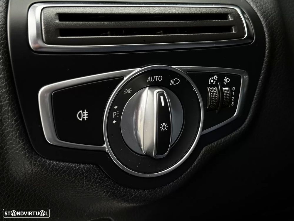 Mercedes-Benz C 220 d Aut. - 31