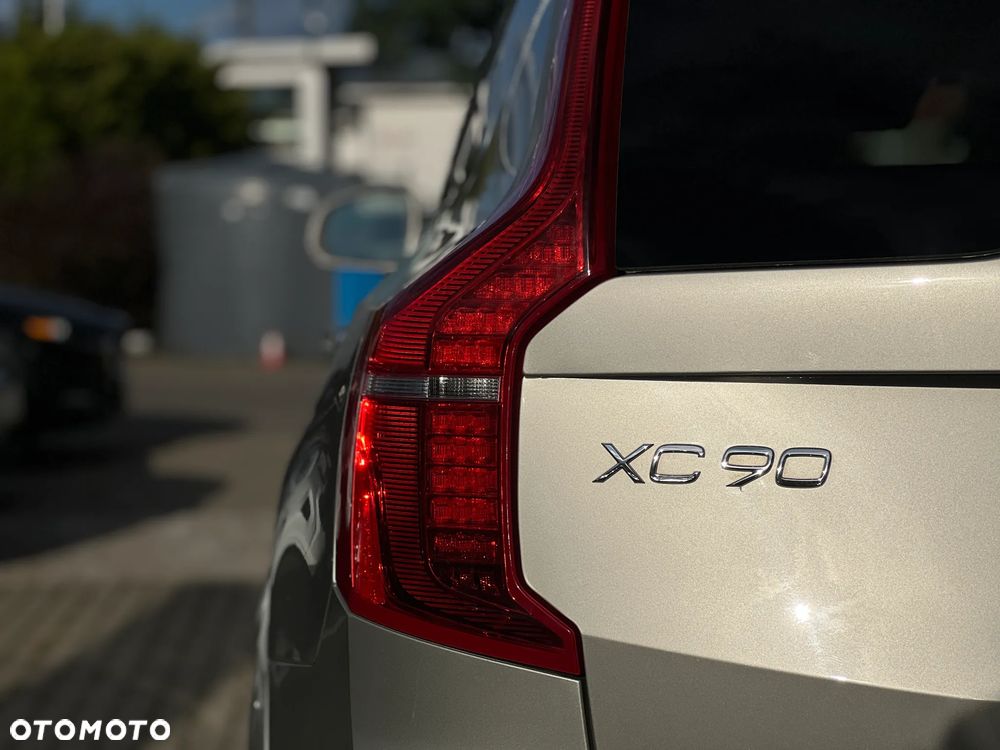 Volvo XC 90 - 13