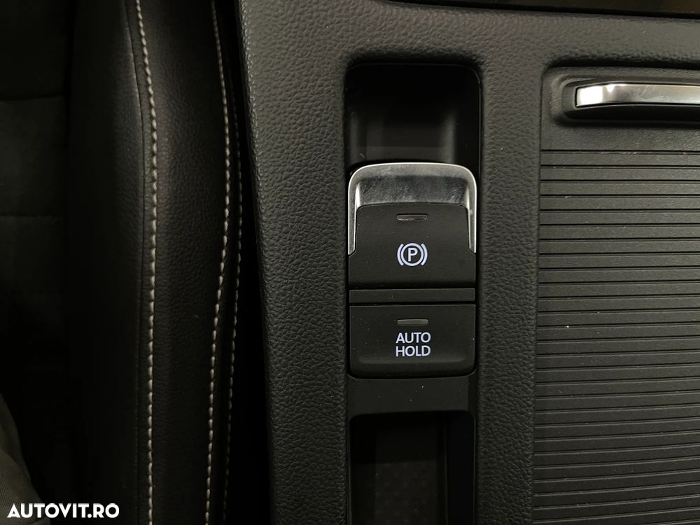 Volkswagen Passat 2.0 TDI DSG 4Mot Highline - 29