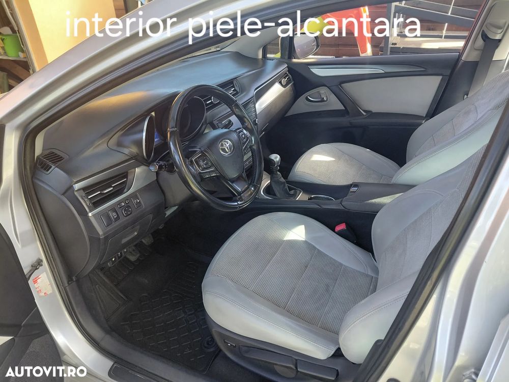 Toyota Avensis 2.0 D-4D Elegance - 10