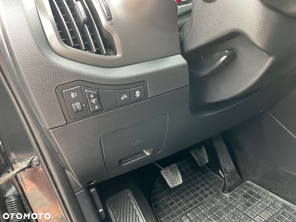 Kia Sportage 1.7 CRDI M 2WD - 32