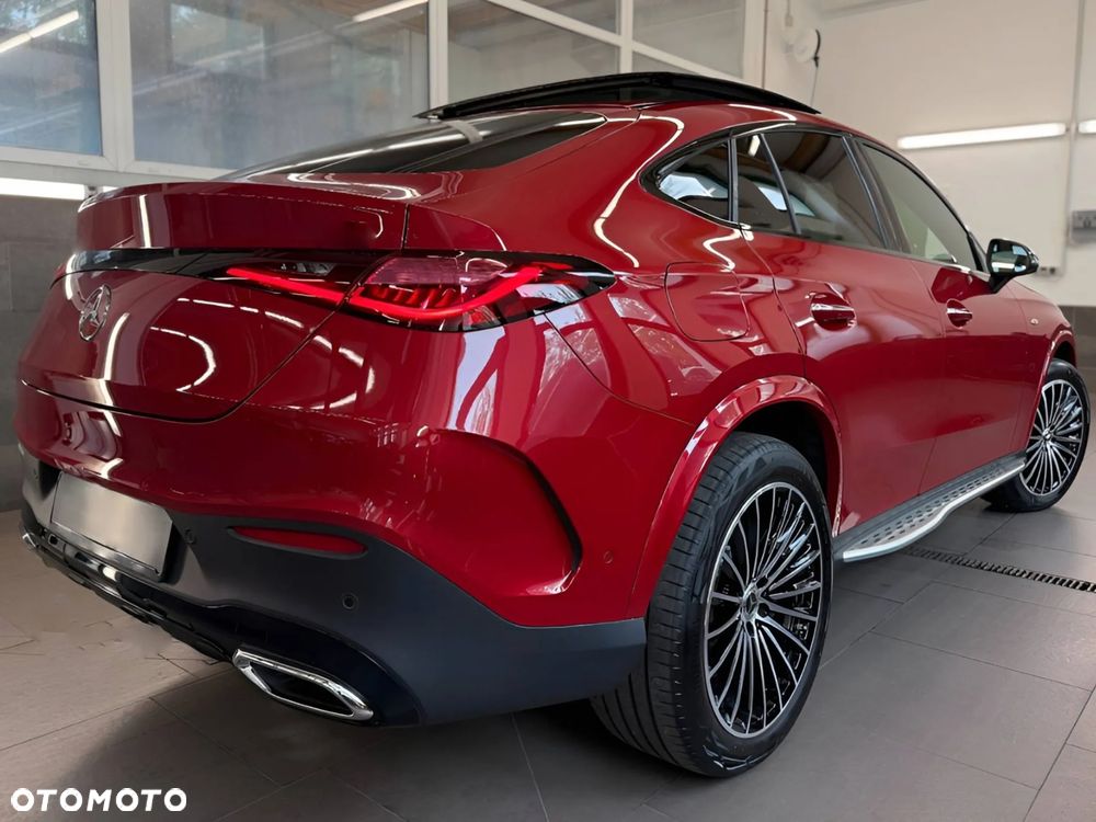 Mercedes-Benz GLC ver-glc--coupe-200-4matic-9g--tronic-amg-line-plus - 3