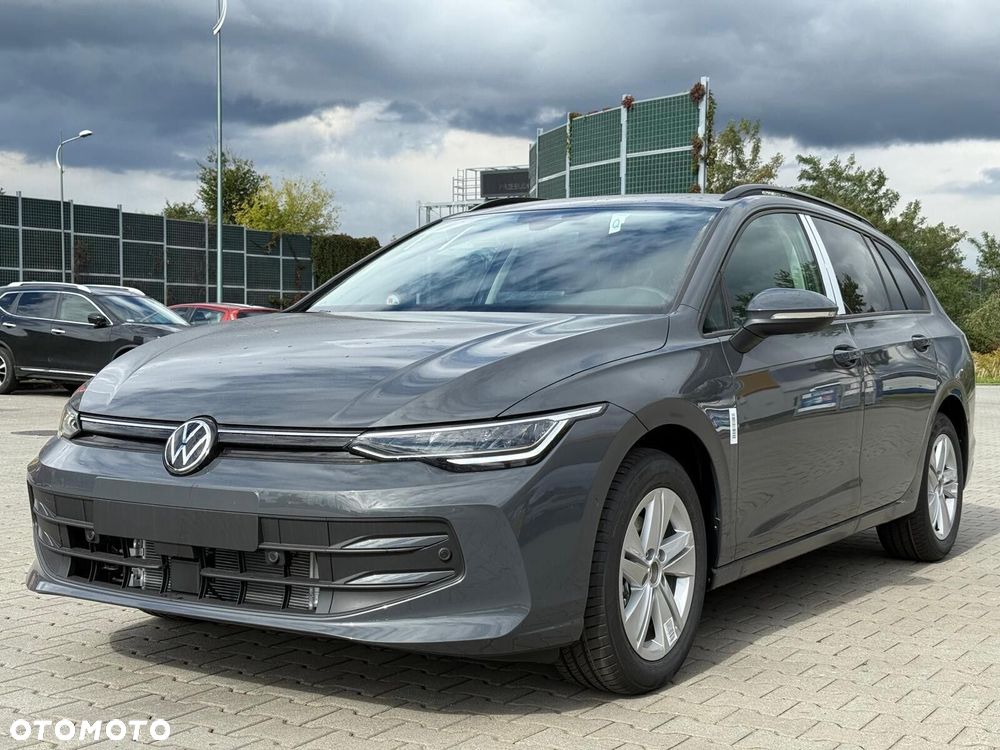 Volkswagen Golf - 1