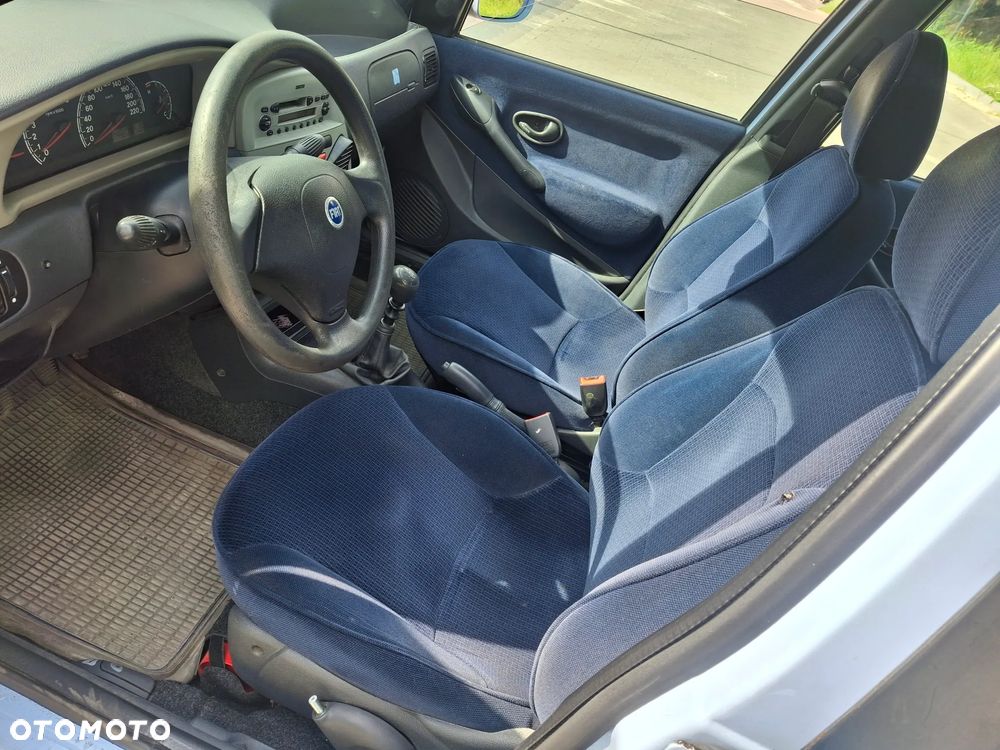Fiat Albea 1.2 16V Actual / EL - 13