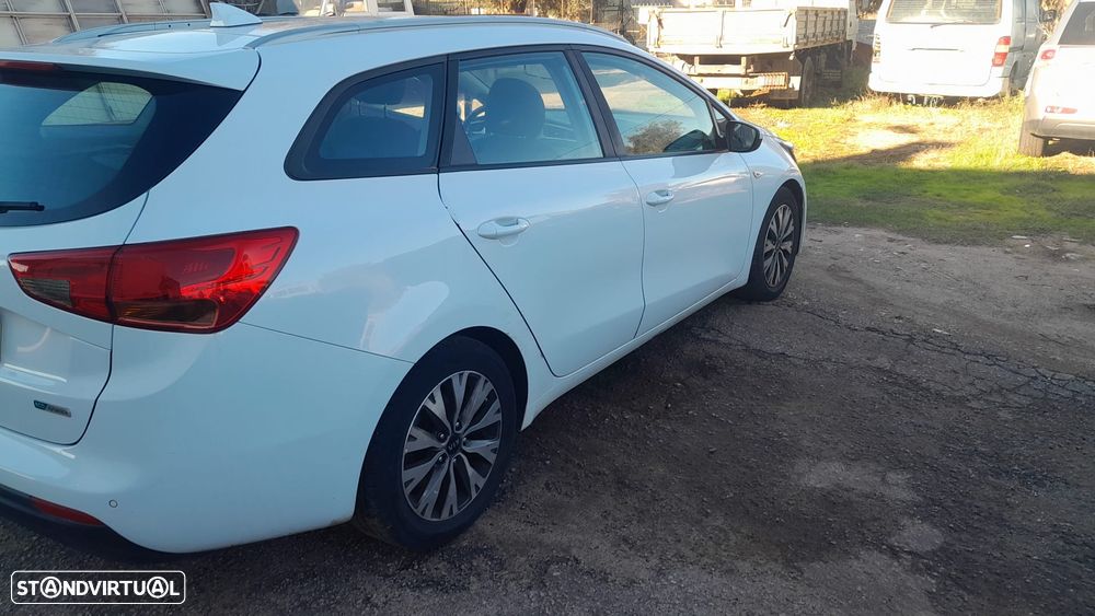 Kia Ceed SW 1.0 T-GDI Drive - 3