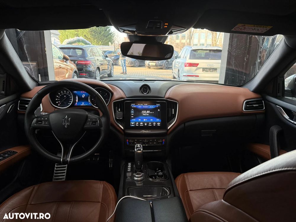 Maserati Ghibli Diesel GranSport - 17