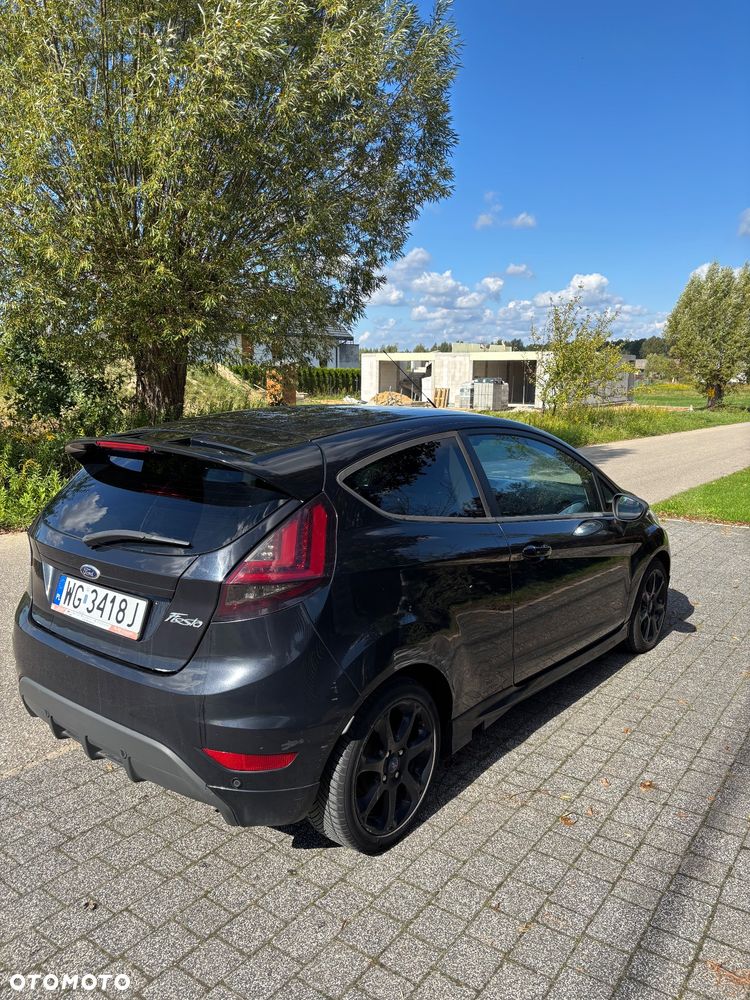 Ford Fiesta - 5