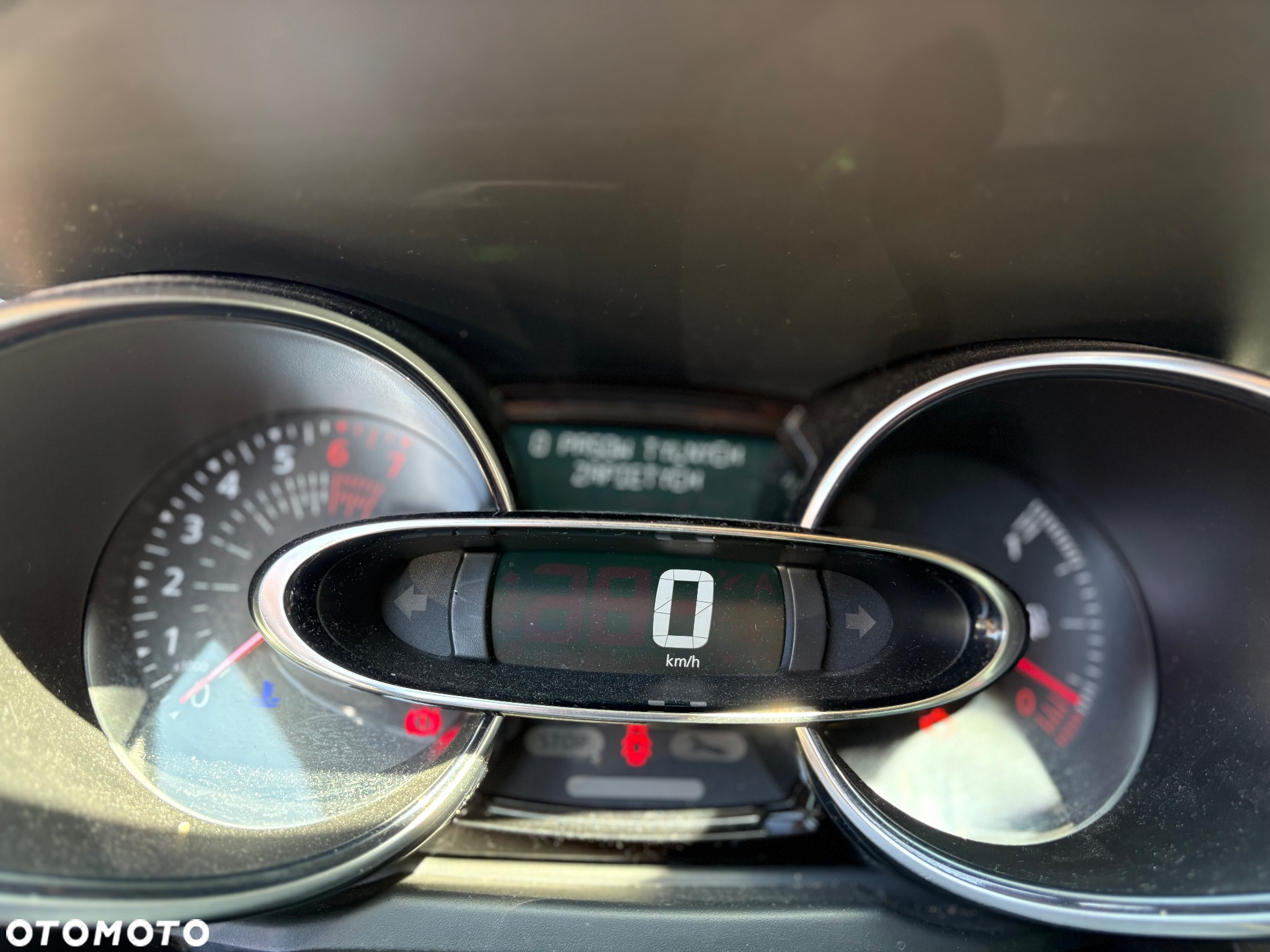 Renault Clio - 8