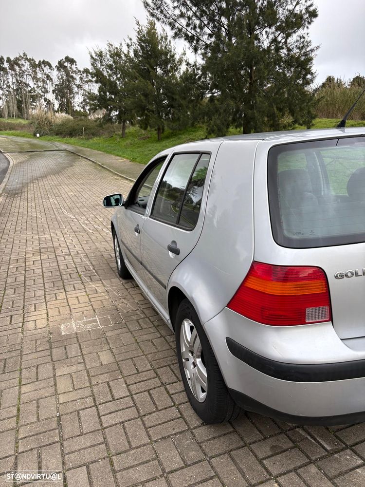 VW Golf 1.4i Confortline - 5